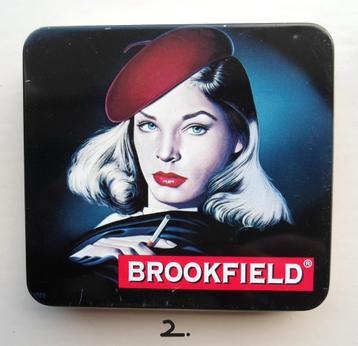 Vintage Sigarettenblikje Brookfield. Lauren Bacal image. beschikbaar voor biedingen