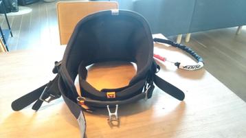 Brunotti Kite surf harnass maat M met safety leash beschikbaar voor biedingen