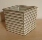 Zandkleurig vierkante bloempot., Tuin en Terras, Ophalen, Vierkant, Aardewerk, Binnen
