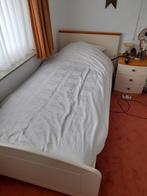 1 persoonbed, Huis en Inrichting, Slaapkamer | Bedden, Crème, 90 cm, Eenpersoons, Zo goed als nieuw