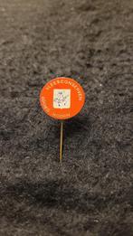 de Groot vlees Hoorn speldje, Verzamelen, Speldjes, Pins en Buttons, Verzenden, Zo goed als nieuw, Merk, Speldje of Pin