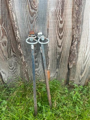 Pinnen om dieren vast te zetten beschikbaar voor biedingen