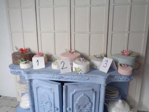 Setje taartjes,,, Poppenhuis 1:12 (Nr Br127)*, Verzamelen, Poppenhuizen en Toebehoren, Nieuw, Poppenhuis, Ophalen of Verzenden