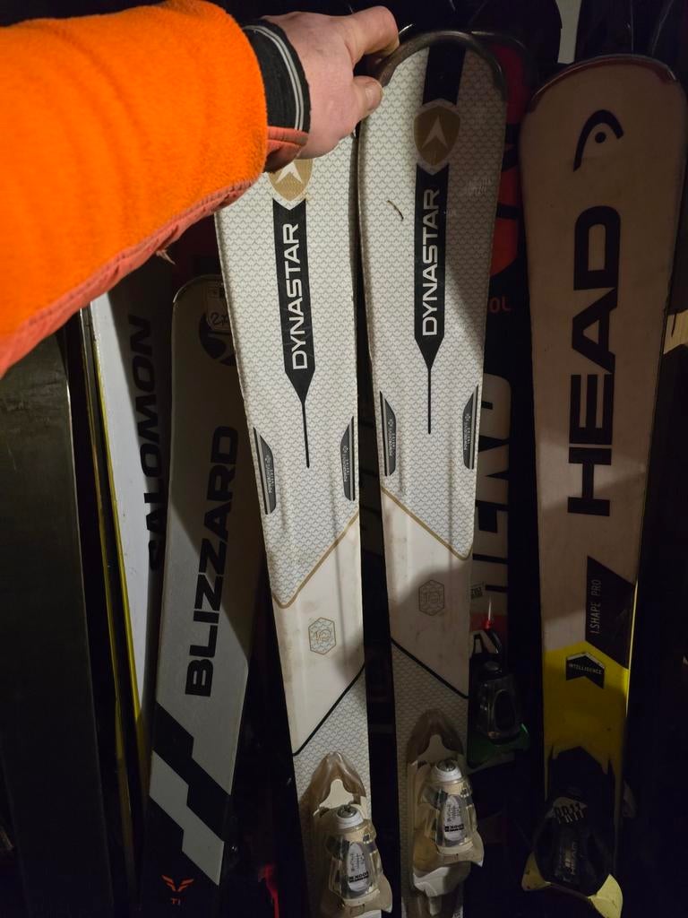 153 DAMES DYNASTAR 10 GEVORDERDEN SKI, Sport en Fitness, Skiën en Langlaufen, Overige merken, 140 tot 160 cm, Ophalen of Verzenden