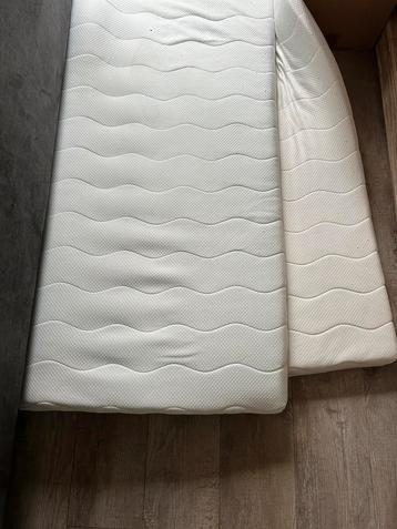 Matrastopper van 180x200 cm beschikbaar voor biedingen