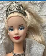 Barbie Poppen in Galajurk, Verzamelen, Poppen, Ophalen of Verzenden, Gebruikt, Pop