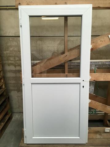 Kunststof buitendeur 98 x 200 1/2 glas beschikbaar voor biedingen
