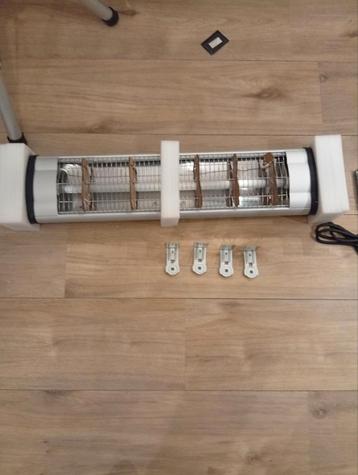 Nieuwe Kesser Terrasverwarmer op Standaard beschikbaar voor biedingen