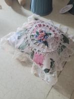 Hand gemaakt speldenkussen ringen kussen romantisch, Antiek en Kunst, Ophalen of Verzenden