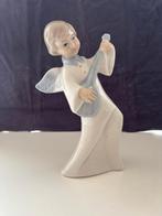 lladro beeldje: engeltje met citer, Verzamelen, Beelden en Beeldjes, Ophalen of Verzenden, Zo goed als nieuw, Mens