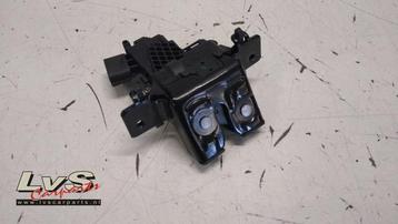 Slotmechaniek Achterklep van een Toyota Yaris beschikbaar voor biedingen