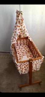 Handgemaakte grote poppenwieg, Ophalen of Verzenden, Zo goed als nieuw, Babypop