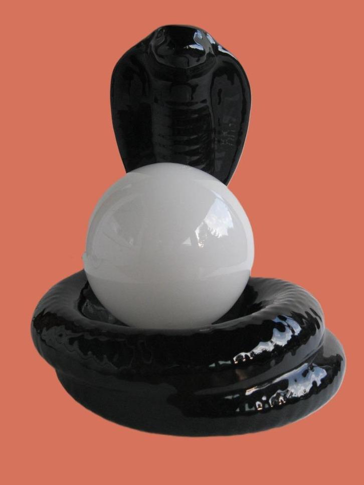 Opaline bol - lamp met cobra slang, Antiek en Kunst, Antiek | Lampen, Ophalen