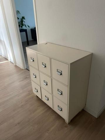 Retro  vintage dressoir kast met diepe lades