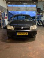 Fiat Punto 1.2 3DR 2005 Zwart, Auto's, Voorwielaandrijving, 4 cilinders, 400 kg, Zwart
