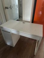 Wit IKEA bureau MICKE, Ophalen, Gebruikt