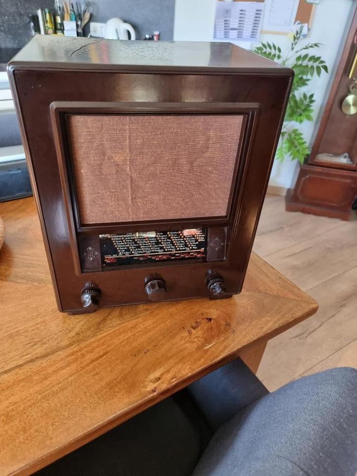 Telefunken 235 WL1935 werkend en met Bluetooth, Antiek en Kunst, Antiek | Tv's en Audio, Ophalen of Verzenden