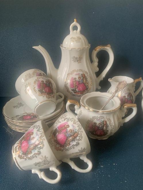 Zeer Fraai retro  Barok porseleinen mokka servies, Antiek en Kunst, Antiek | Servies compleet, Ophalen of Verzenden