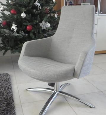 Conform Joy Laag een stijlvolle relaxfauteuil in nieuwstaat beschikbaar voor biedingen