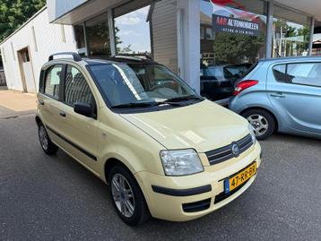 Fiat Panda 1.2 SportSound | Pano| Clima | beschikbaar voor biedingen