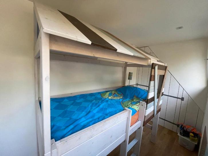 Halfhoogslaper van Life Time, Huis en Inrichting, Slaapkamer | Stapelbedden en Hoogslapers, Zo goed als nieuw, Halfhoogslaper