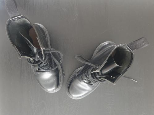 Zwarte Dr. Martens laarsjes, Kleding | Dames, Schoenen, Zo goed als nieuw, Lage of Enkellaarzen, Zwart, Ophalen
