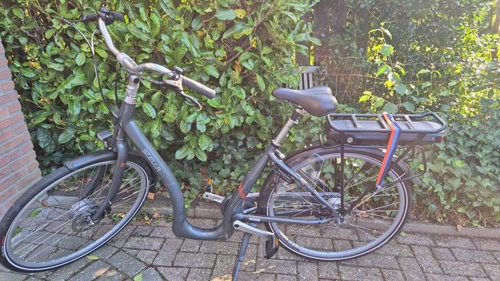 Zgan Stella elektrische fiets lage instap, Fietsen en Brommers, Elektrische fietsen, Zo goed als nieuw, Overige merken, Minder dan 47 cm