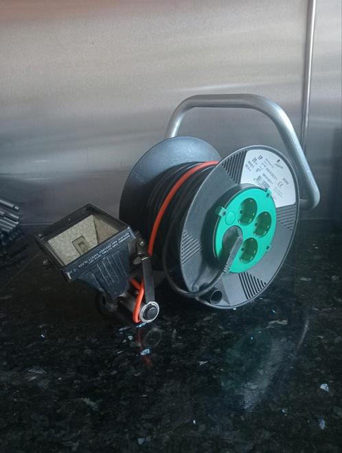 Zware CONNECTRA kabelhaspel 20M MET HANDIGE BOUWLAMP (WERKT), Doe-het-zelf en Verbouw, Elektra en Kabels, Zo goed als nieuw, Kabel of Snoer
