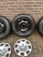 Te koop  set winterbanden peugeot, 15 inch, Banden en Velgen, Personenwagen, 195 mm