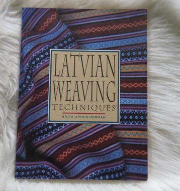 Latvian Weaving Techniques (weef technieken Letland) beschikbaar voor biedingen