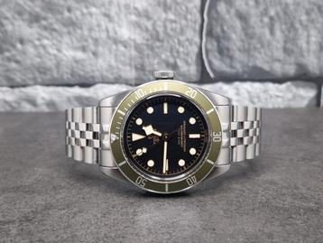 Tudor Black Bay Harrods special edition full set, 3 banden  beschikbaar voor biedingen