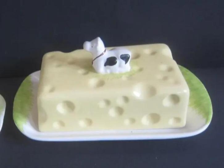 servies koeien kaas schaal in perfecte staat !! boerderij, Huis en Inrichting, Keuken | Servies, Zo goed als nieuw, Schaal of Schalen