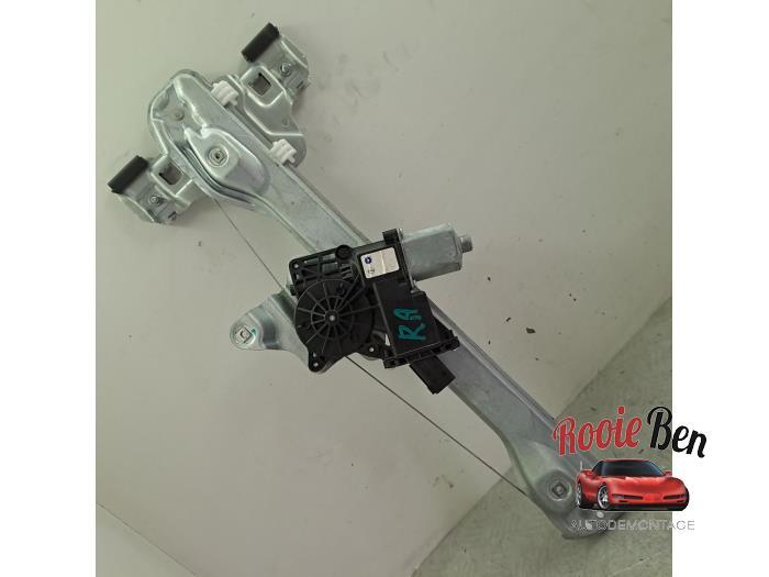 Ruitmechaniek 4Deurs rechts-achter van een Opel Mokka, Gebruikt, -, -, Opel