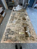 Messing deur beslag een tafel vol., Doe-het-zelf en Verbouw, Hang- en Sluitwerk, Ophalen of Verzenden, Zo goed als nieuw, Koper of Messing