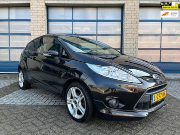 Ford Fiesta 1.4 97 pk Clima - Sportstoelen - Stoelverwarming beschikbaar voor biedingen
