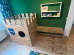 Houten speelkasteel met bureau, Ophalen, Zo goed als nieuw, Wanddecoratie