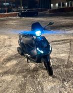 Piaggio Zip iGet 2020 | Full Option | Midnight Blue SP, Fietsen en Brommers, Ophalen, Zip, Nieuw, Benzine