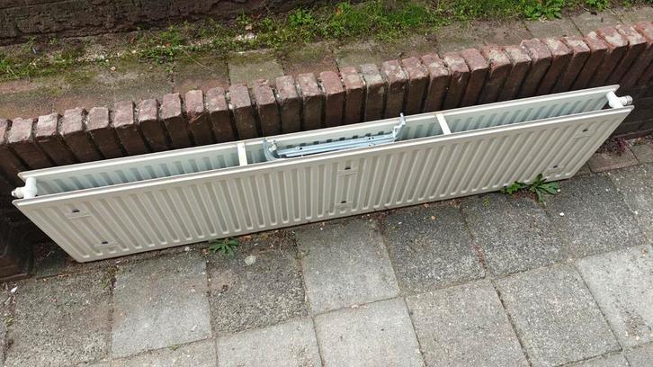 Set radiatoren, Doe-het-zelf en Verbouw, Verwarming en Radiatoren, Gebruikt, Radiator, 80 cm of meer, Minder dan 60 cm, Ophalen