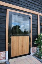 Staldeur | Loopdeur | Draaideur | Met Glas | 18, Weidegang, 2 of 3 paarden of pony's