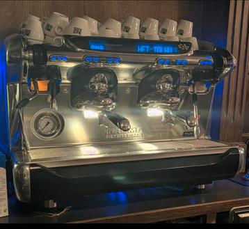 Faema Emblema A2 koffiezetapparaat met Autosteam beschikbaar voor biedingen