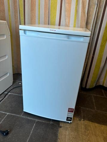 Smalle Koelkastje: Inventum, Werkt Top! Schoon en Fris beschikbaar voor biedingen