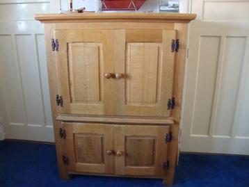 Oisterwijk Kast  beschikbaar voor biedingen