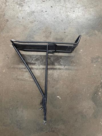 Pakjesdrager voor sportieve fiets beschikbaar voor biedingen