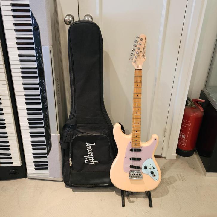 Ibanez Roadstar II Gitaar Japan | Nette Staat, Muziek en Instrumenten, Snaarinstrumenten | Gitaren | Elektrisch, Gebruikt