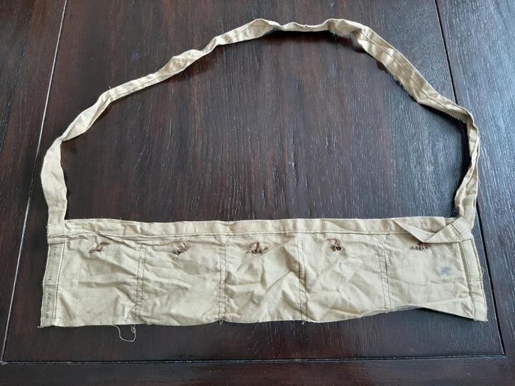 Engelse Lee Enfield bandolier WOI 1918 gedateerd!, Verzamelen, Militaria | Algemeen, Landmacht, Engeland, Verzenden
