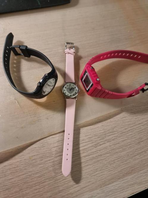 Drie kinder horloges (casio), Sieraden, Tassen en Uiterlijk, Horloges | Kinderen, Zo goed als nieuw, Jongen of Meisje, Overige kleuren