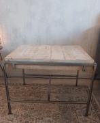 Salontafel met chroom onderstel en massief hout, Ophalen, 50 tot 100 cm, Vierkant, 50 tot 100 cm