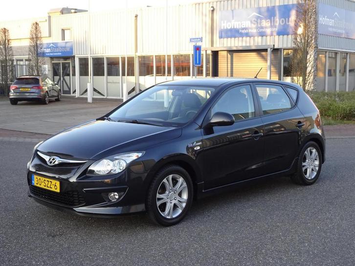 Hyundai I30 1.4i i-Drive Cool Airco, Auto's, Hyundai, Bedrijf, Te koop, i30, ABS, Airbags, Airconditioning, Boordcomputer, Centrale vergrendeling