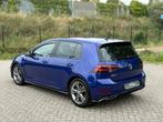 Volkswagen Golf 1.5 TSI Highline R-LINE I PDC I NAVI I 150PK, Auto's, Volkswagen, Voorwielaandrijving, Zwart, 4 cilinders, 150 pk