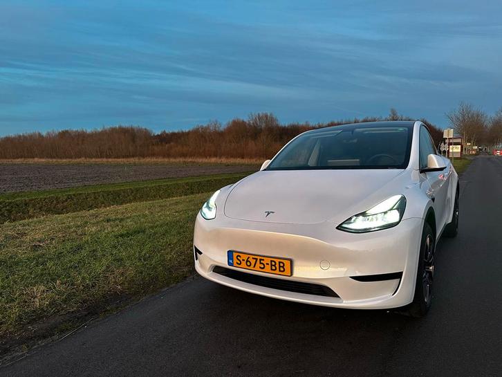 Tesla Model Y RDW met winterwielen, Auto's, Tesla, Particulier, Model Y, ABS, Achteruitrijcamera, Adaptieve lichten, Adaptive Cruise Control